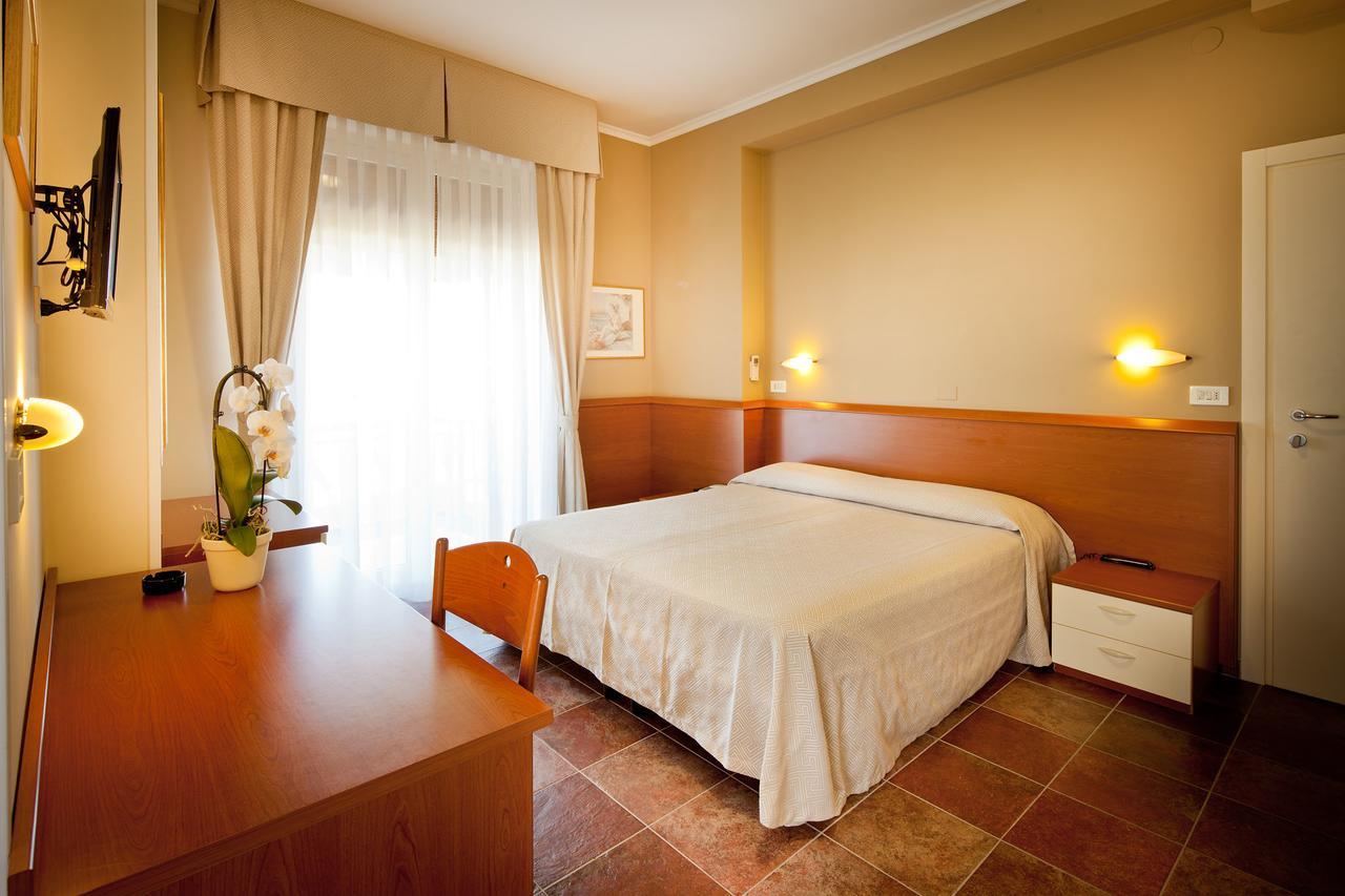 Hotel Beaurivage Fano Luaran gambar